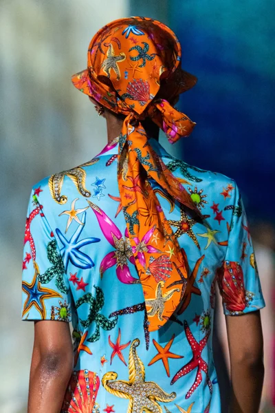 Look 68